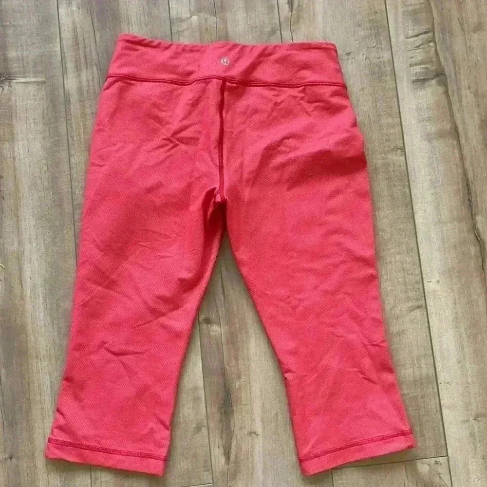 Lululemon Wunder Under Crop Pants Sz 6
